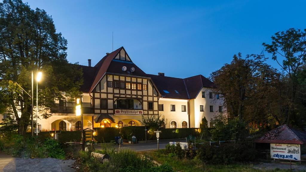Hotel-restaurant-cafe Sophienalpe Wien